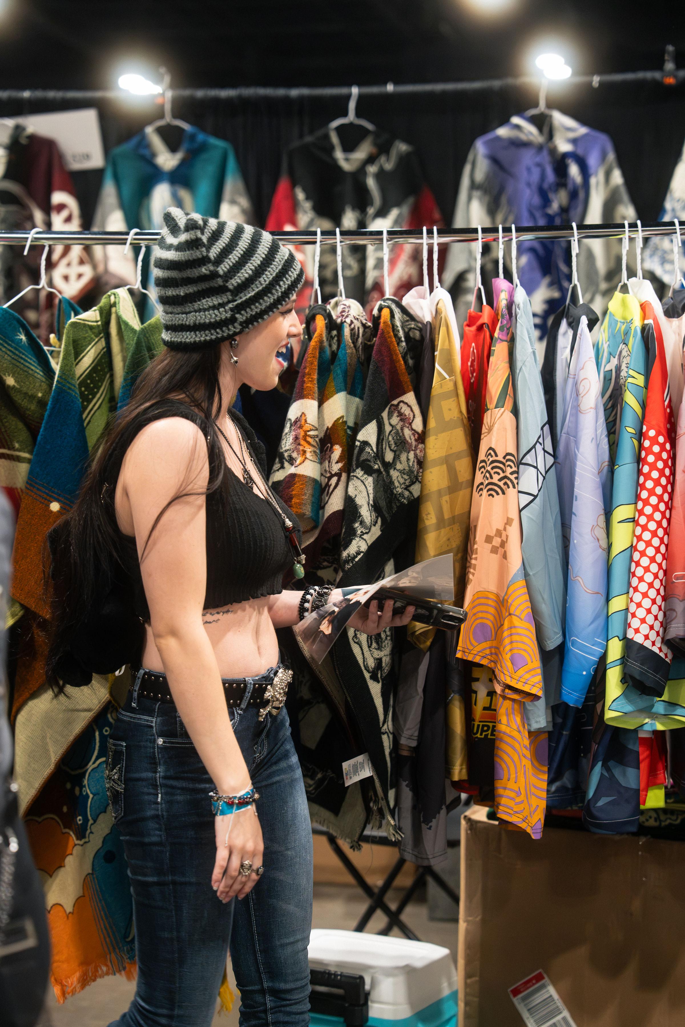 Kinora Studio — Tampa Bay Comic Con 2026 photography