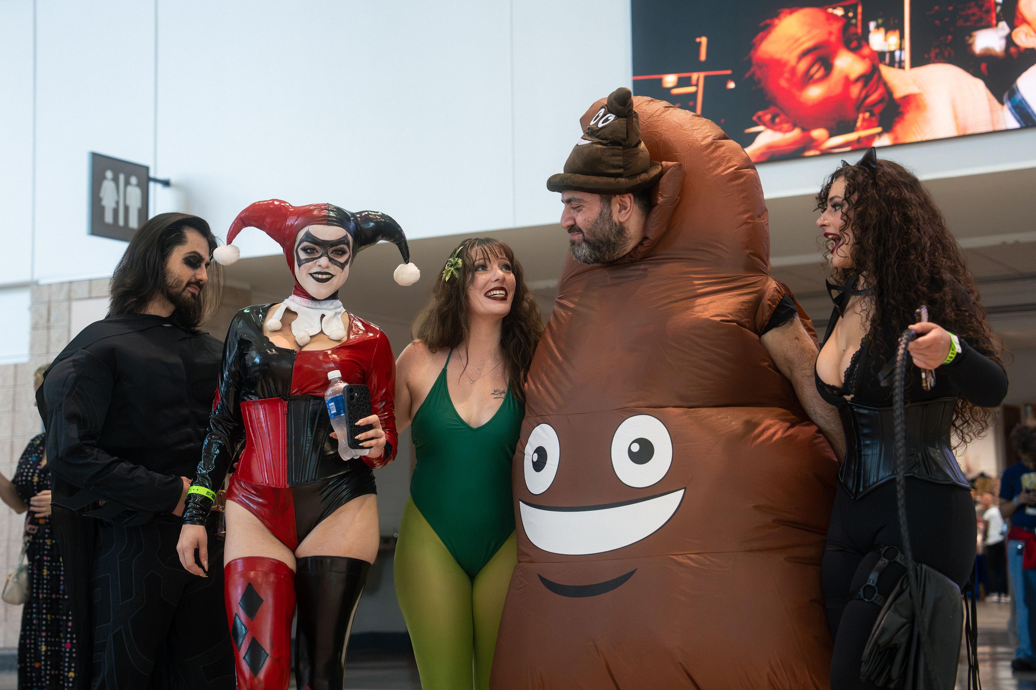 Kinora Studio — Tampa Bay Comic Con 2026 photography