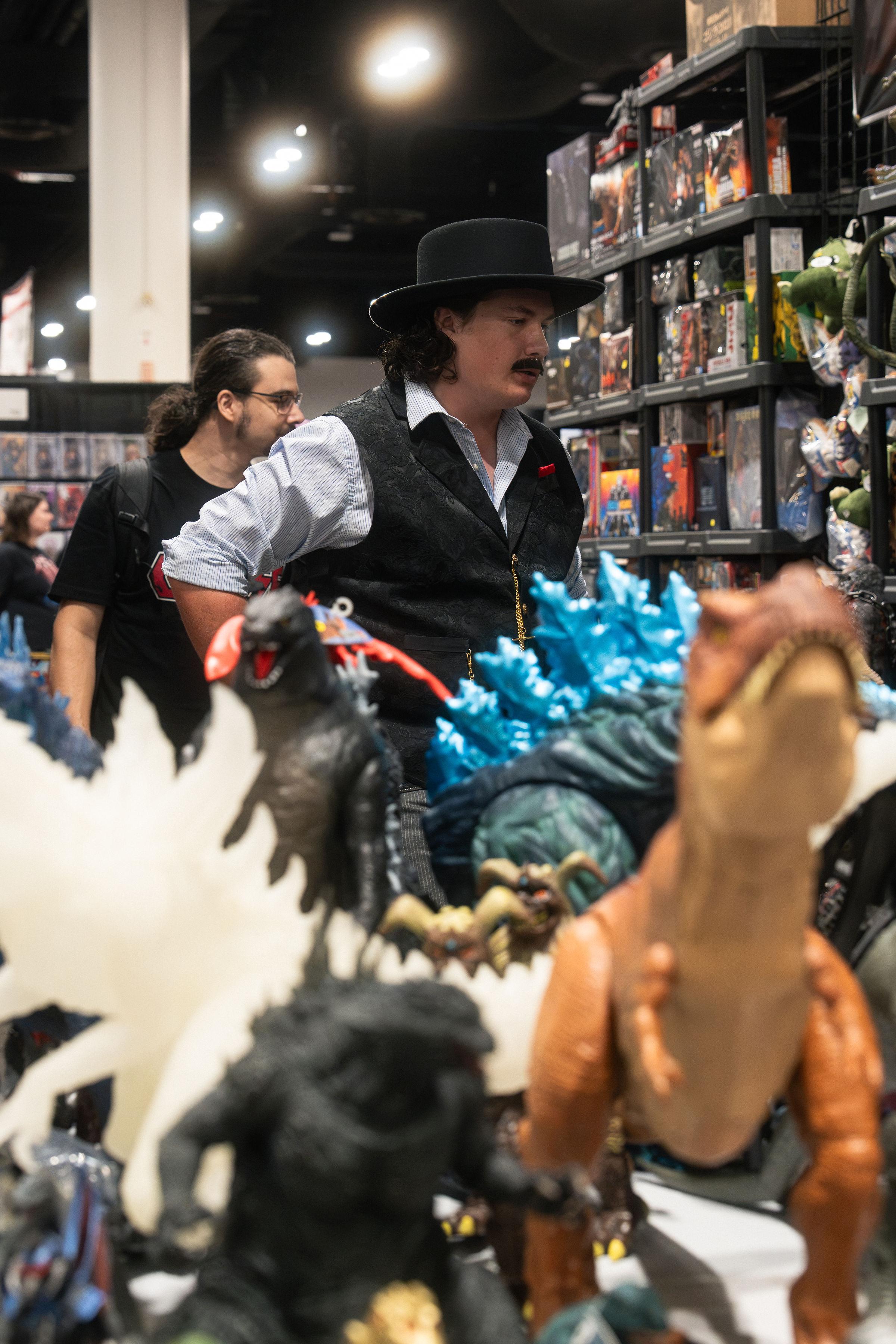 Kinora Studio — Tampa Bay Comic Con 2026 photography