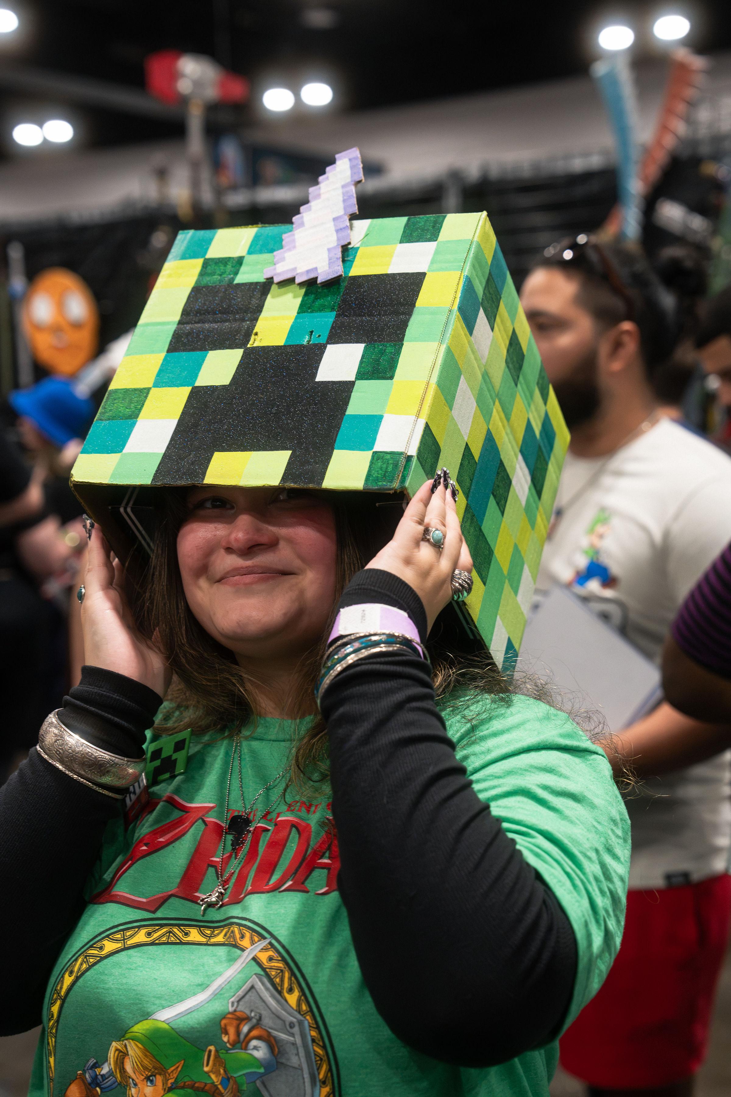 Kinora Studio — Tampa Bay Comic Con 2026 photography