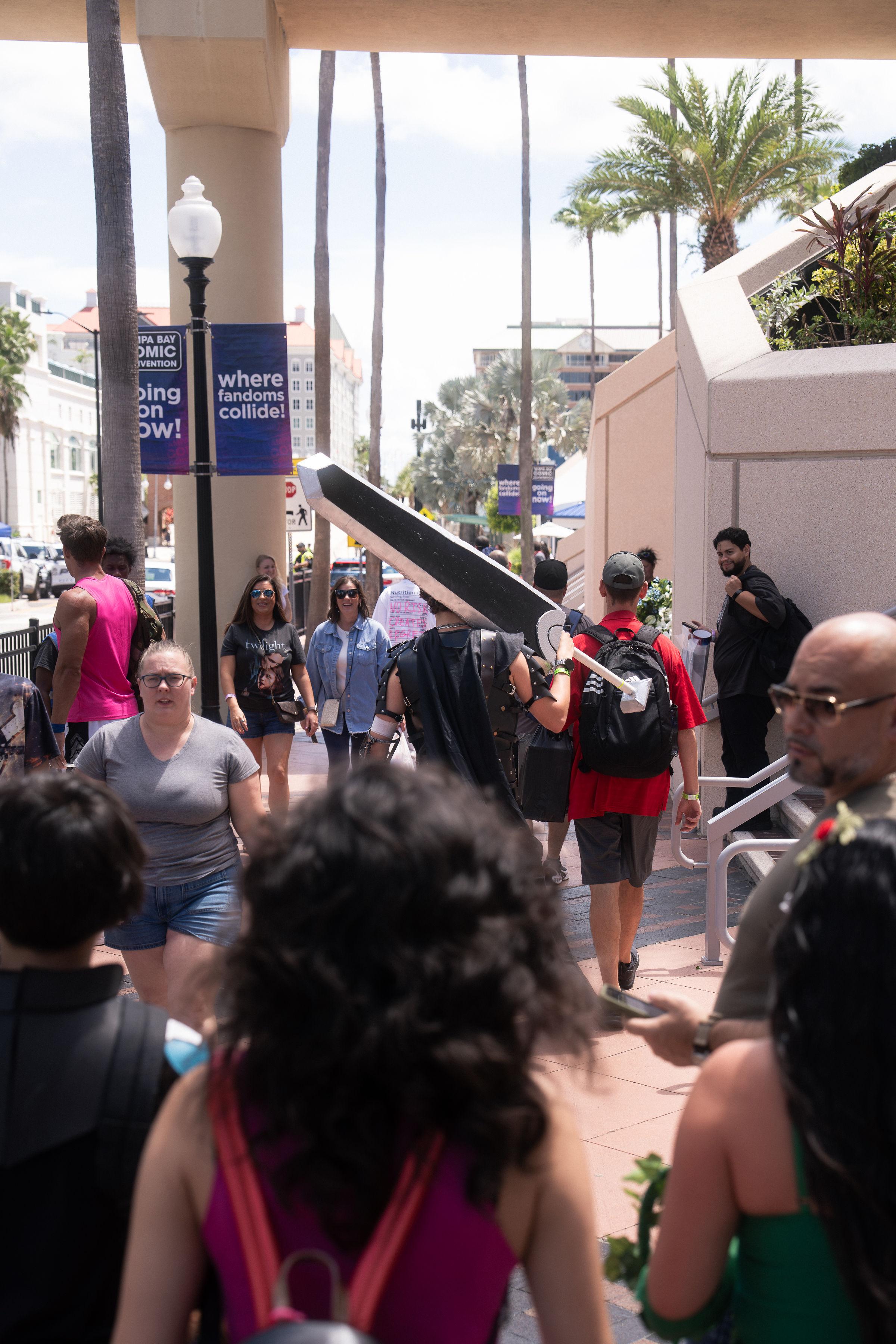 Kinora Studio — Tampa Bay Comic Con 2026 photography